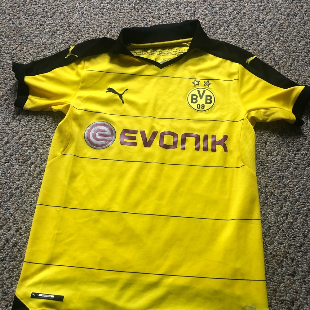 Men’s replica Dortmund soccer jersey